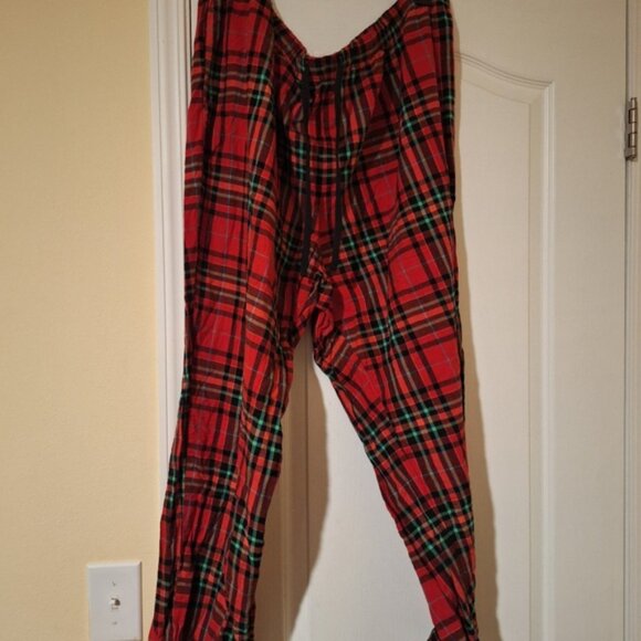 Wondershop Red Plaid Flannel Pajama Set - Picture 11 of 11